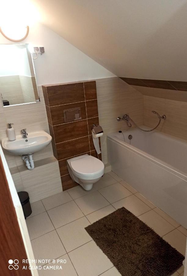 Wynajem Pokoi Wiki Apartment Mikołajki Bagian luar foto