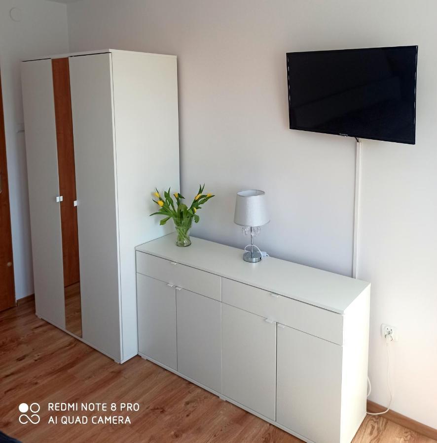 Wynajem Pokoi Wiki Apartment Mikołajki Bagian luar foto